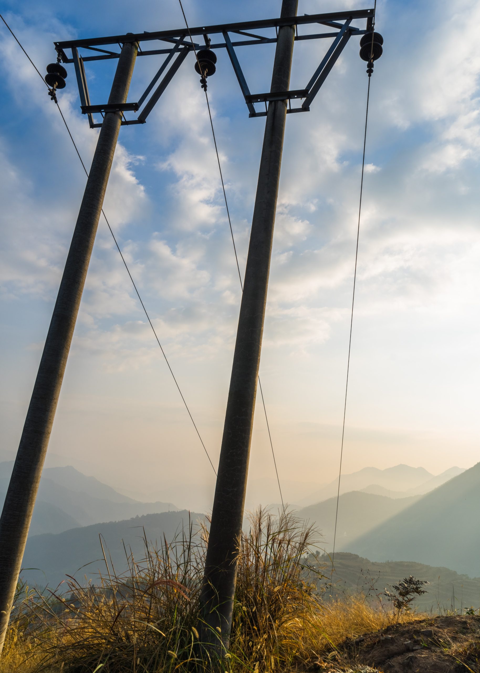 Mantenimiento y pruebas a barras, cables y sistemas de tierra